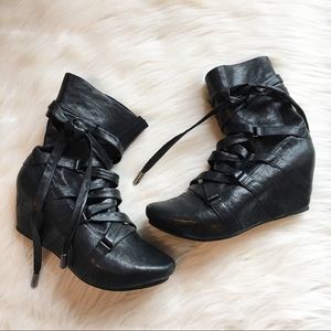 tsubo wedge boots